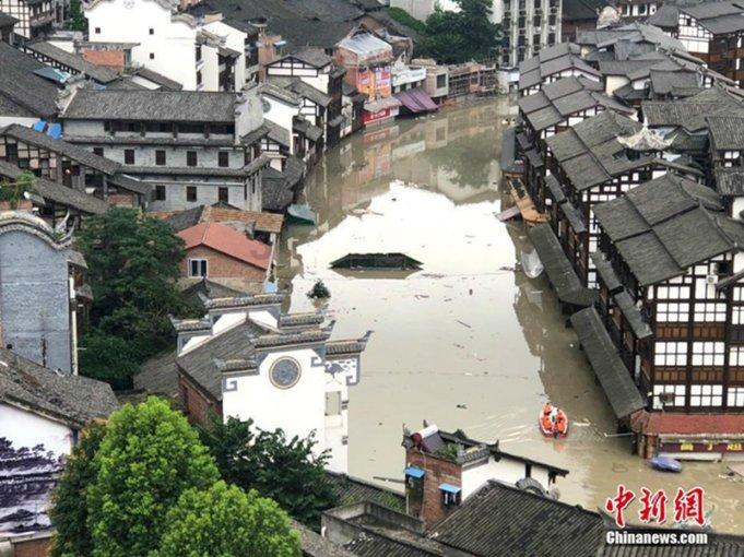 疯狂球球极限求生